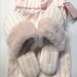 Victoria's Secret Slippers